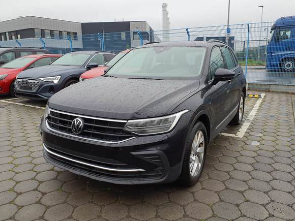 Widok z przodu po stronie lewej