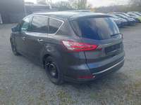 Widok z tyłu po stronie lewej