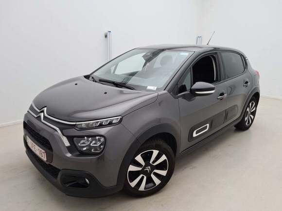 Pogled sprijeda lijevo