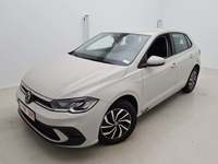 Pogled sprijeda lijevo