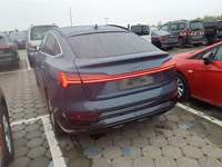 Widok z tyłu po stronie lewej