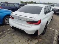 Widok z tyłu po stronie prawej