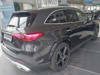 Widok z tyłu po stronie prawej