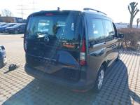 Widok z tyłu po stronie prawej