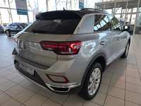 Widok z tyłu po stronie prawej