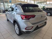 Widok z tyłu po stronie lewej