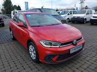 Вид спереди справа