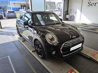 Изглед отпред отдясно