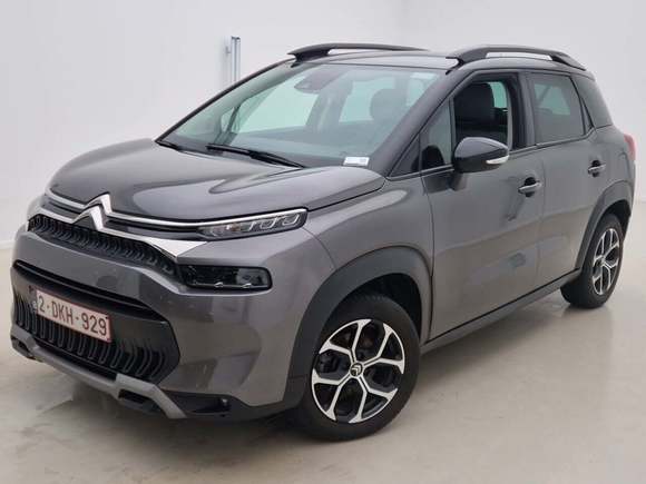 Pogled sprijeda lijevo