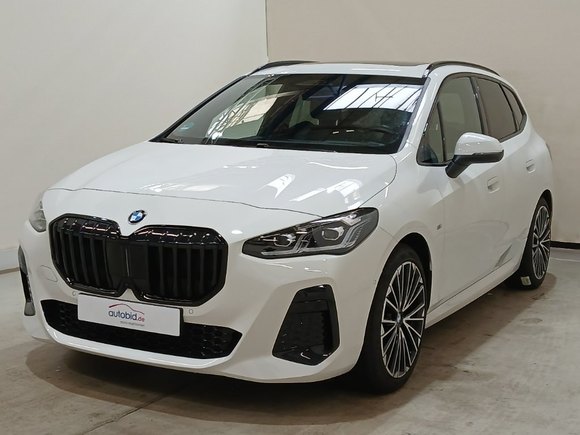 Вид спереди слева