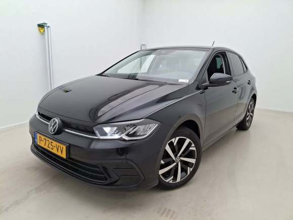 Pogled sprijeda lijevo