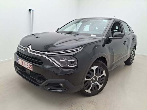 Pogled sprijeda lijevo