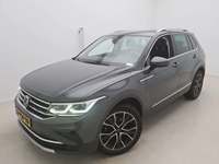 Pogled sprijeda lijevo