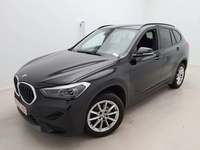 Pogled sprijeda lijevo