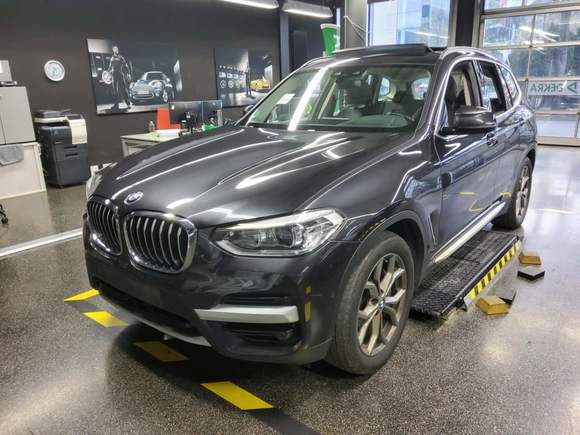 Widok z przodu po stronie lewej