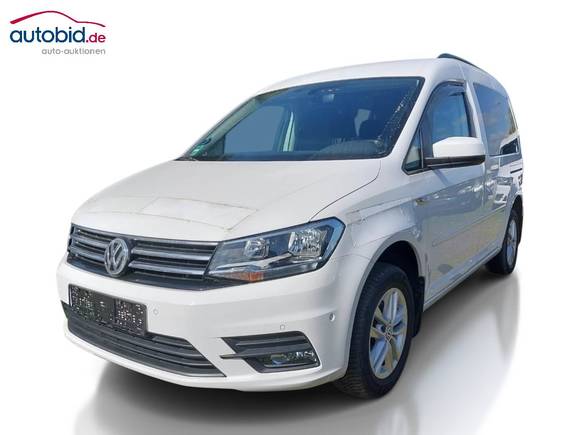 Skats no kreisās puses priekšā