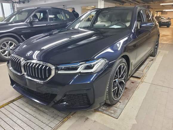 Изглед отпред отляво