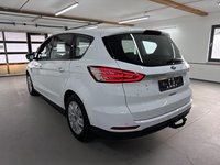 Widok z tyłu po stronie lewej