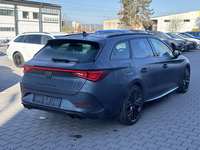 Widok z tyłu po stronie prawej