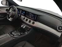 Вид на салон