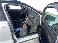 Вид на салон