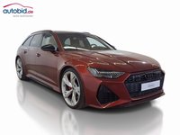 Pogled desno spredaj