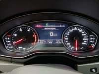 Pohled na přístrojovou desku