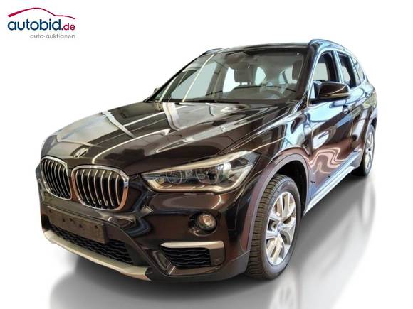 Pogled sprijeda lijevo