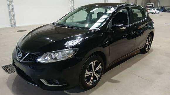 Вид спереди слева