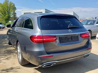 Widok z tyłu po stronie lewej