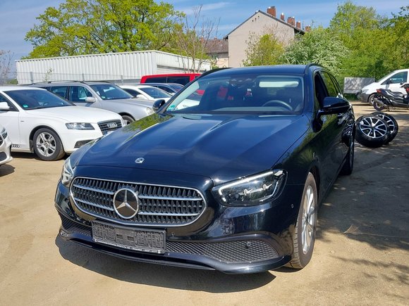 Widok z przodu po stronie lewej