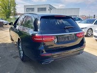 Widok z tyłu po stronie lewej