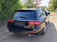 Widok z tyłu po stronie prawej