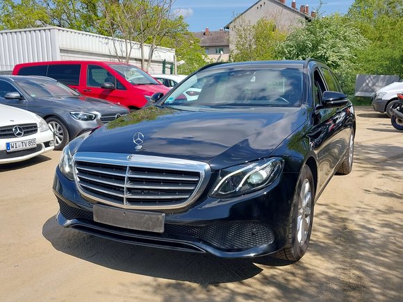 Widok z przodu po stronie lewej