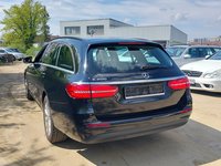 Widok z tyłu po stronie lewej