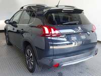 Вид сзади слева