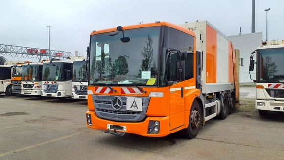 Widok z przodu po stronie lewej