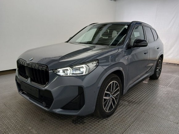 Pogled sprijeda lijevo