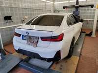 Widok z tyłu po stronie lewej