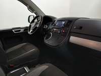 Вид на салон