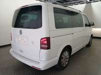 Вид сзади справа