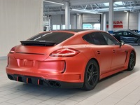 Widok z tyłu po stronie prawej