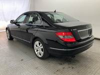 Pogled od pozadi levo