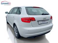 Вид сзади слева