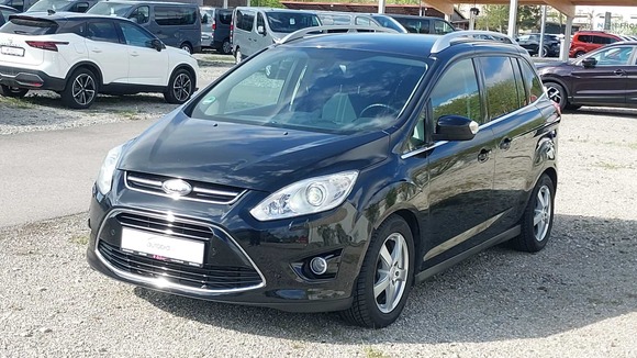 Widok z przodu po stronie lewej