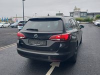 Aanzicht achter rechts