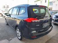 Aanzicht achter links