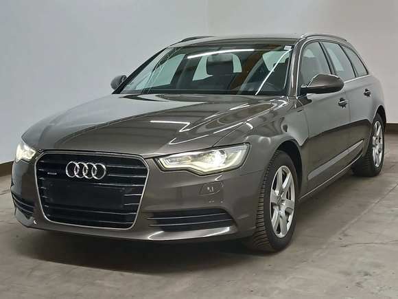 Vue de l’avant gauche