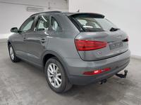 Vue de l’arrière gauche