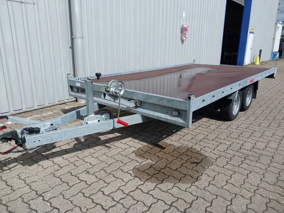 Náhled zpředu zleva